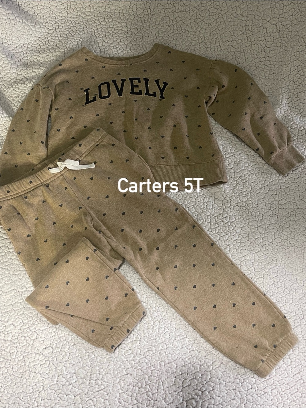 CARTERS sweatshirt and jogger set 5T